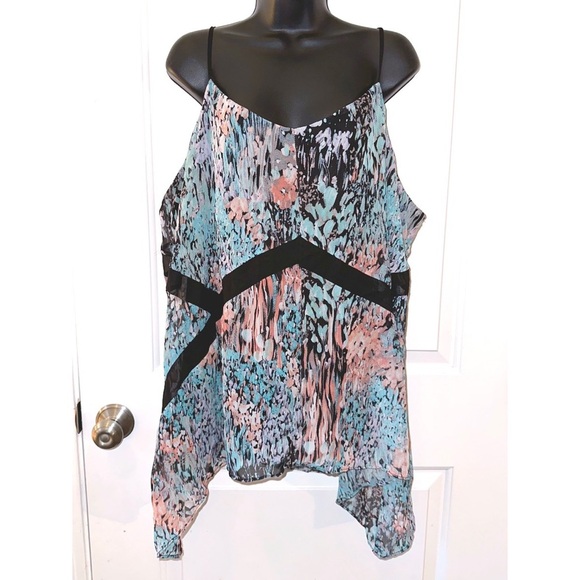 Maurice’s Asymmetric Tank Top - Picture 1 of 4